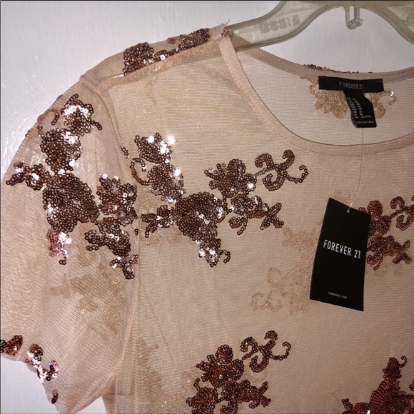 Forever 21 - Picture 3 of 6